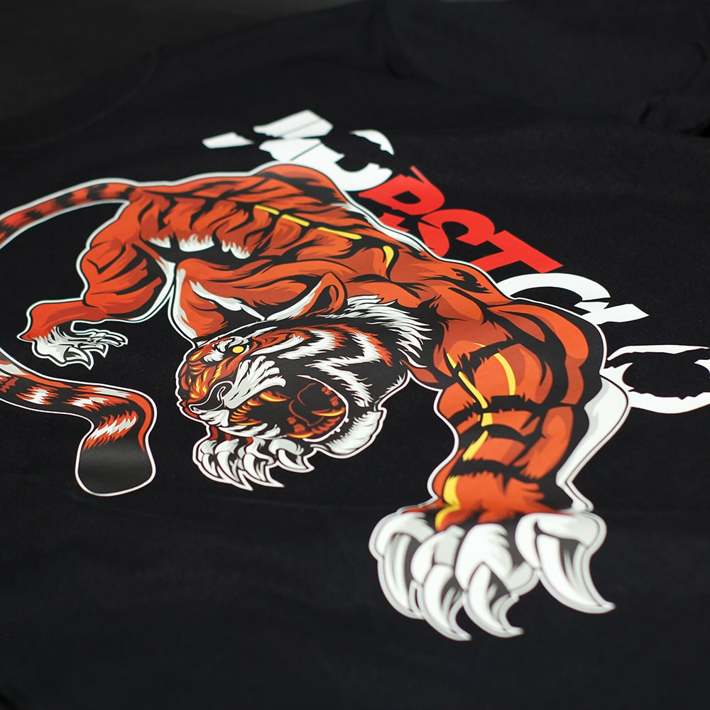 HUNTER UNLEASHED TEE - Oversized Print - 2X-LARGE image