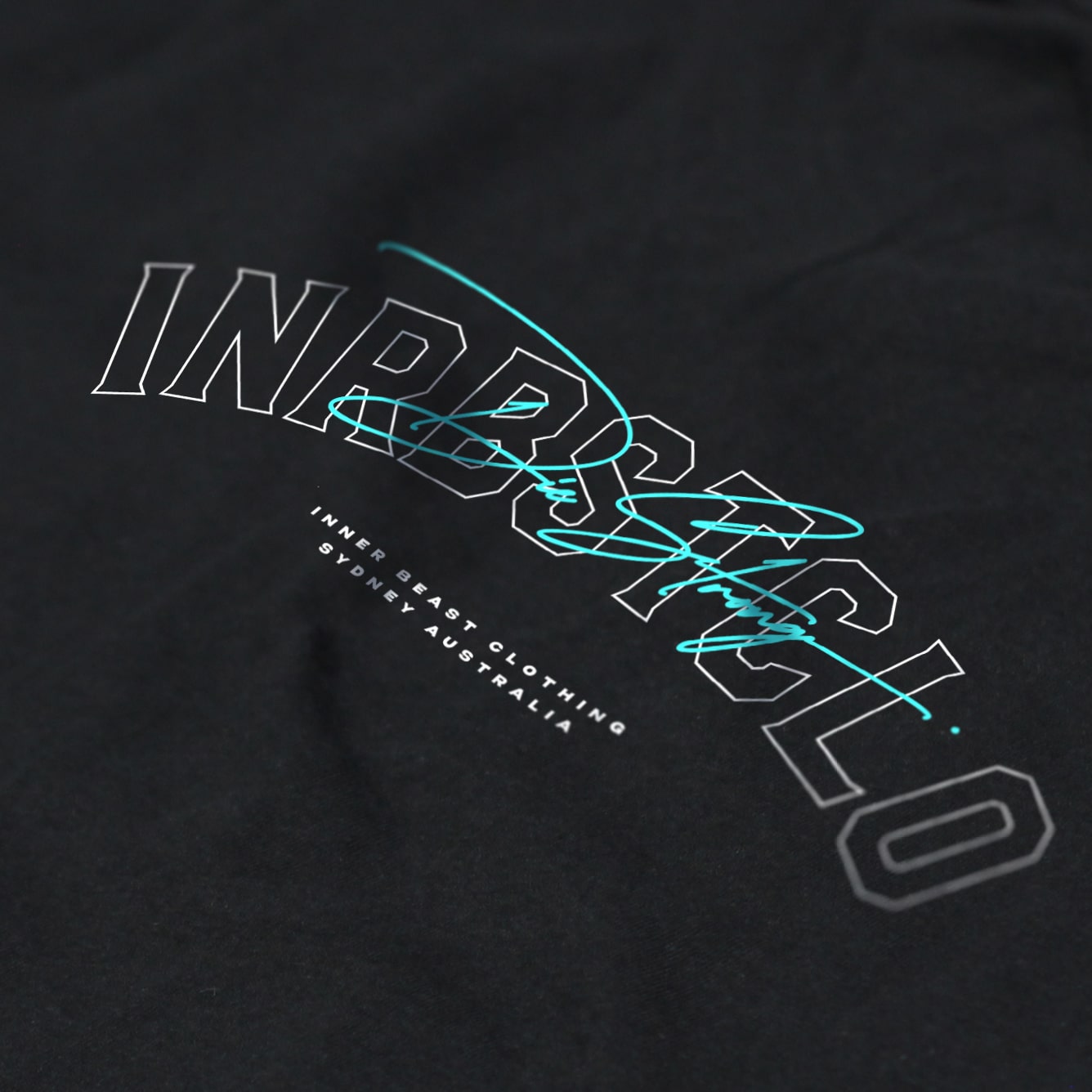 DIE STRONG OVERLAPPED TEE image 1