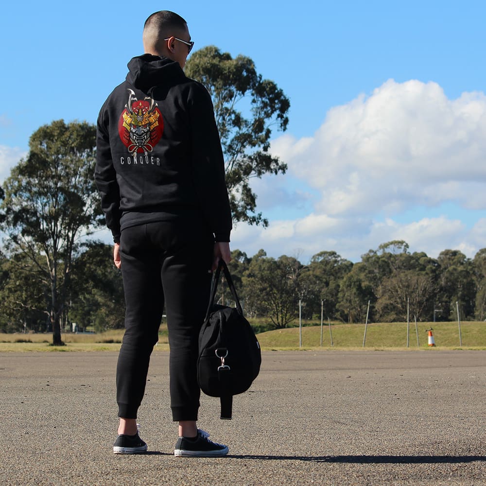 CONQUER PULLOVER HOODIE image 2