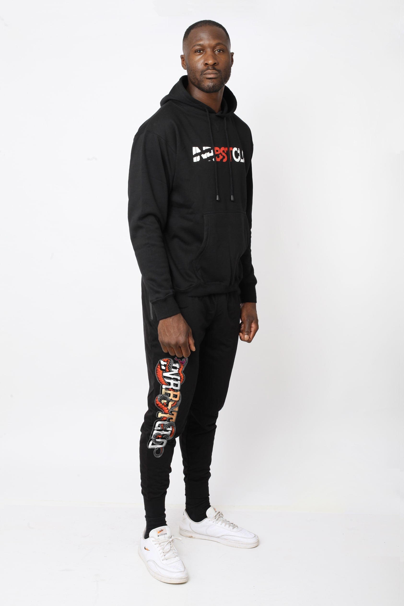 RED BELLY FLEECE JOGGERS image 2