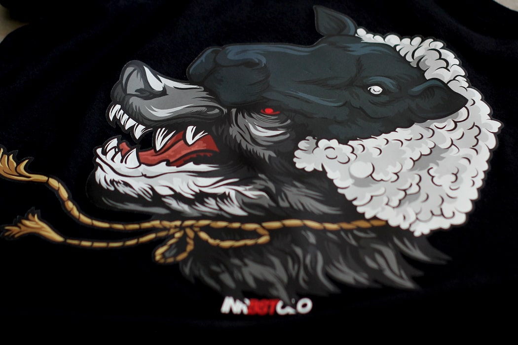 WOLF X SHEEP UNISEX TEE - X-SMALL image
