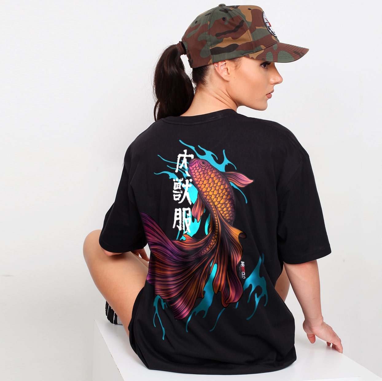 GOLDEN FIGHTING FISH TEE image 0